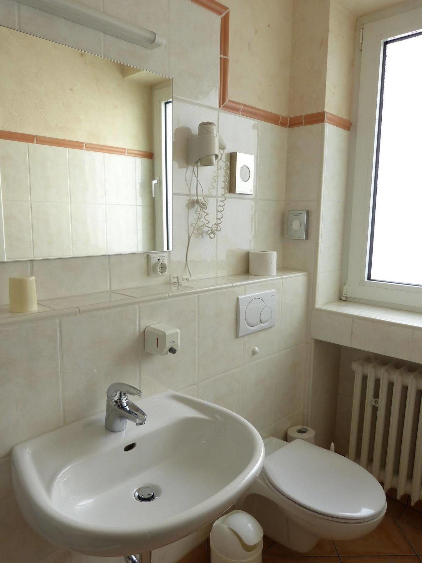 Hotel Wurms Ντίσελντορφ Εξωτερικό φωτογραφία