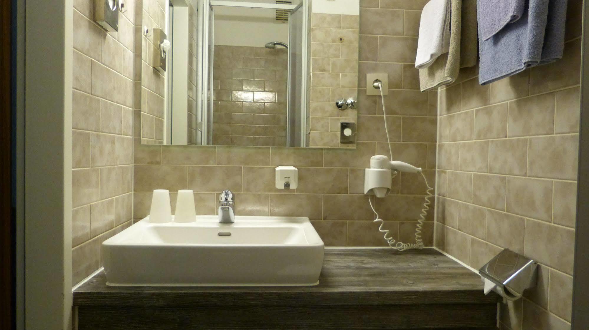 Hotel Wurms Ντίσελντορφ Εξωτερικό φωτογραφία