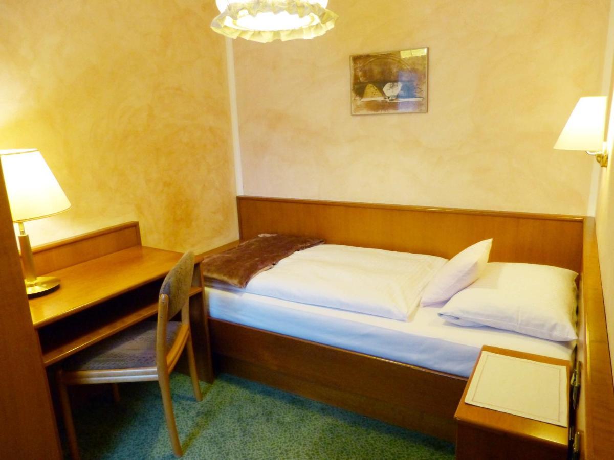 Hotel Wurms Ντίσελντορφ Εξωτερικό φωτογραφία