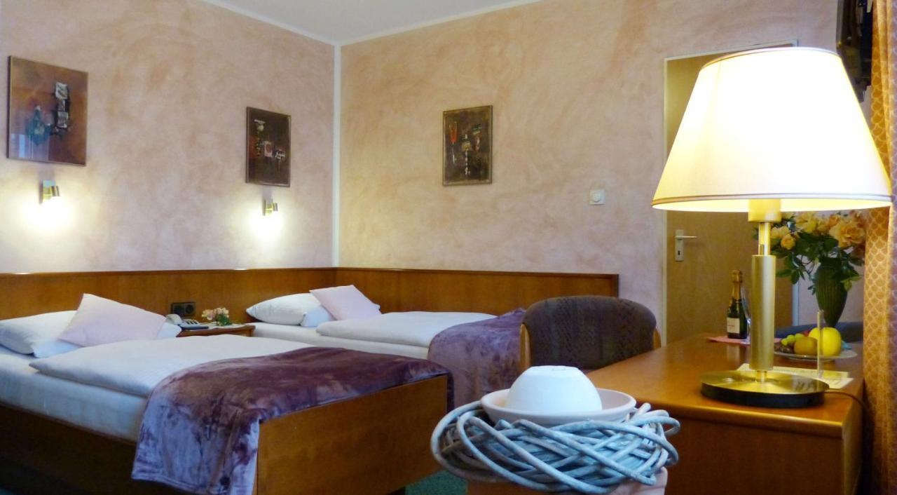 Hotel Wurms Ντίσελντορφ Εξωτερικό φωτογραφία